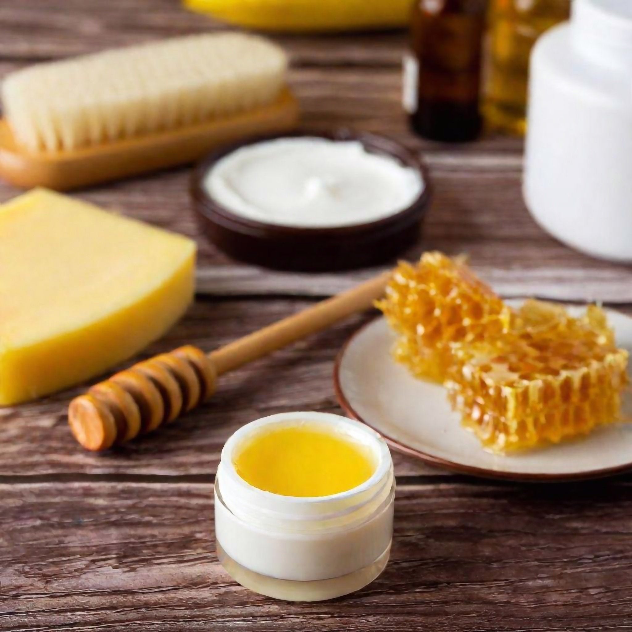 Mānuka Honey Hydrating Lip Balm